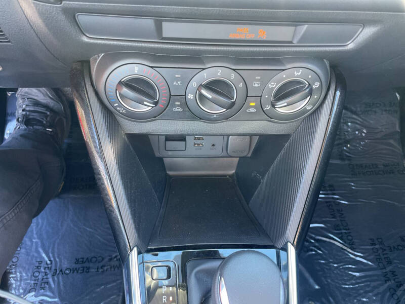 2017 Toyota Yaris iA