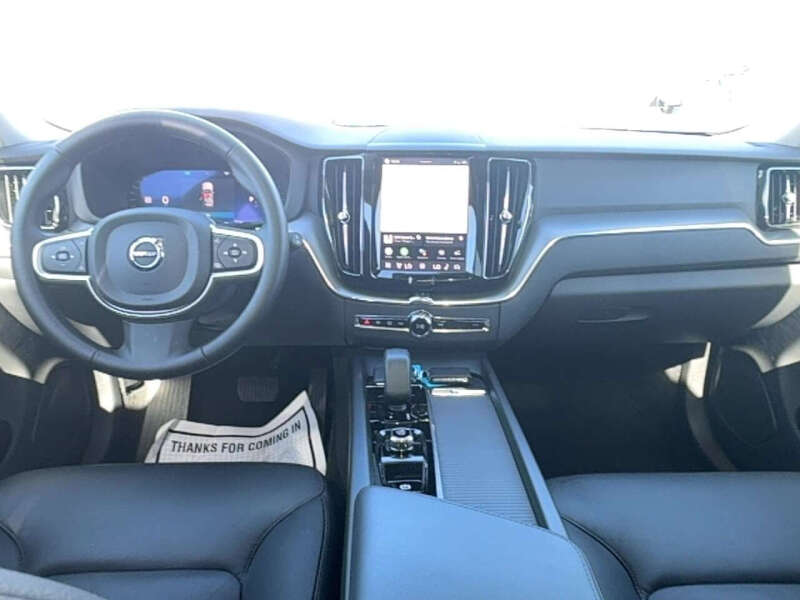 2025 Volvo XC60 B5 Core Dark Theme