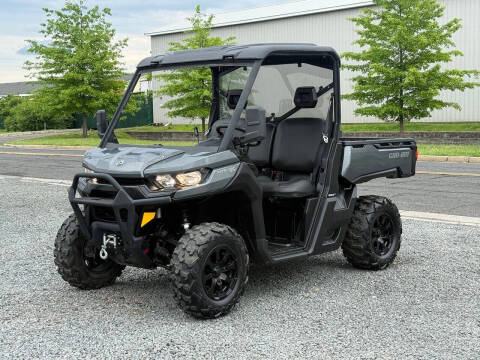 2024 Can-Am Defender HD7