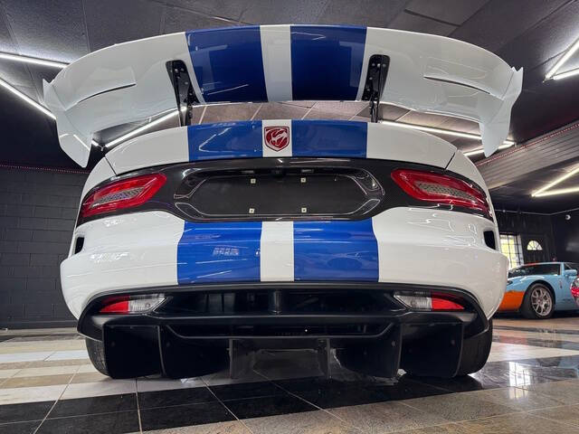 2016 Dodge Viper GTC