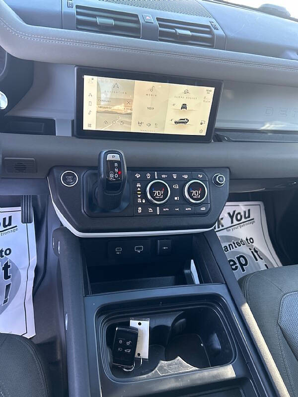 2020 Land Rover Defender 110 SE