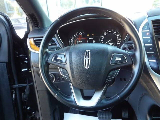 2019 Lincoln MKC Select