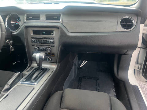 2011 Ford Mustang V6 Premium