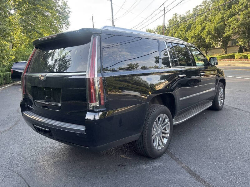 2016 Cadillac Escalade ESV Luxury Collection
