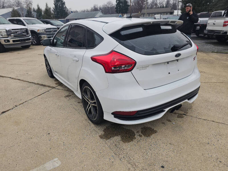 2018 Ford Focus ST