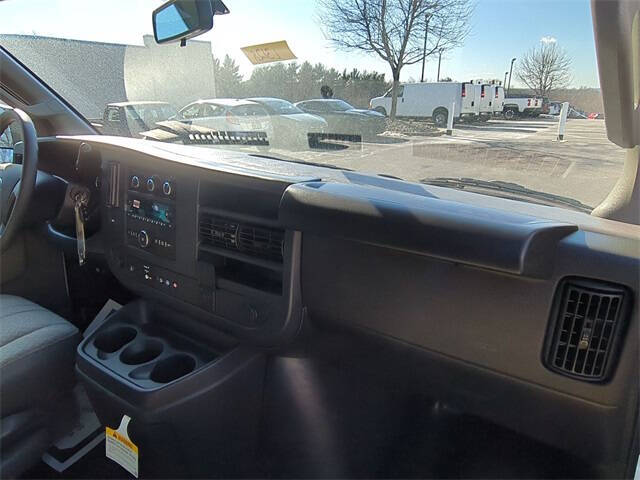 2024 Chevrolet Express 2500