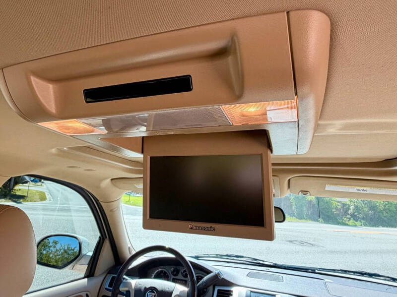2012 Cadillac Escalade Hybrid