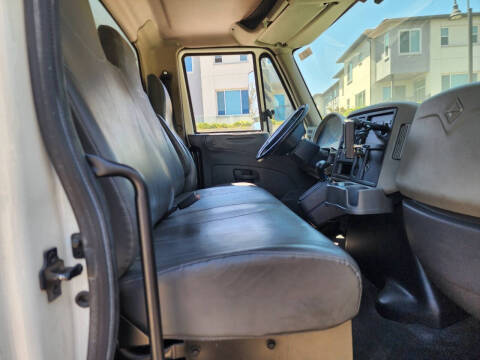 2018 International DuraStar 4300