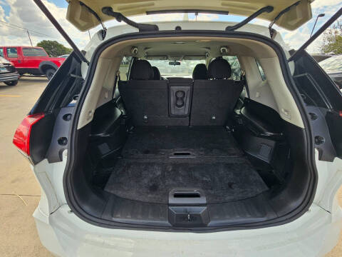 2017 Nissan Rogue SV