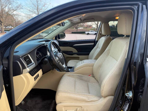 2015 Toyota Highlander LE