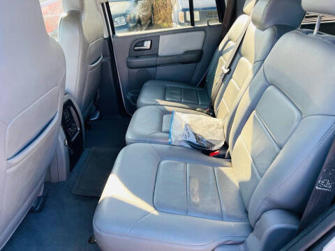 2004 Ford Expedition XLT