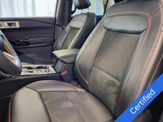 2024 Ford Explorer ST-Line