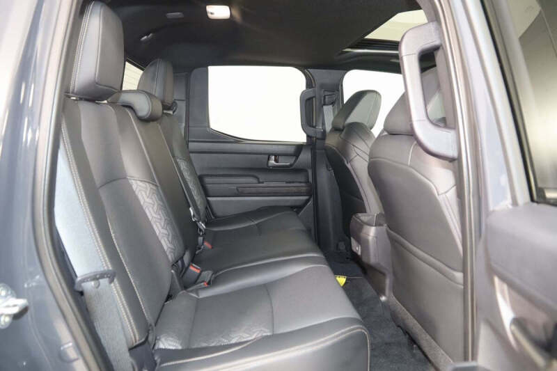 2024 Toyota Tacoma Limited HV