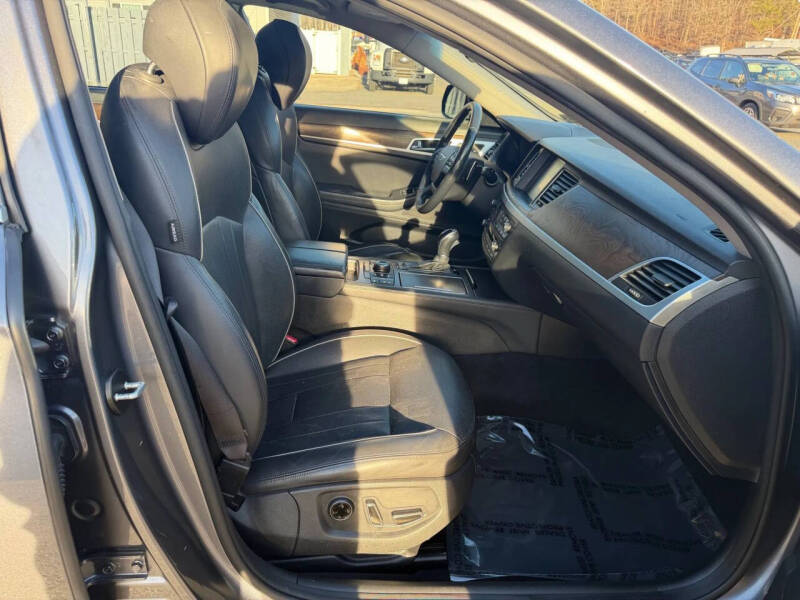 2015 Hyundai Genesis