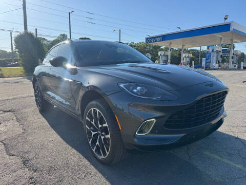 2021 Aston Martin DBX