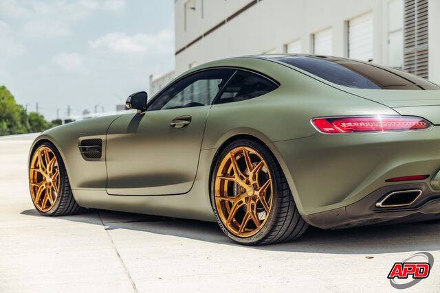 2017 Mercedes-Benz AMG GT