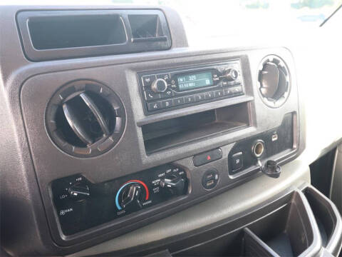 2022 Ford E-Series E-450 SD