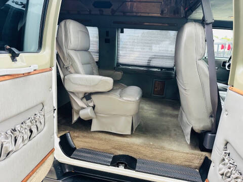 2000 Dodge Ram Van 1500