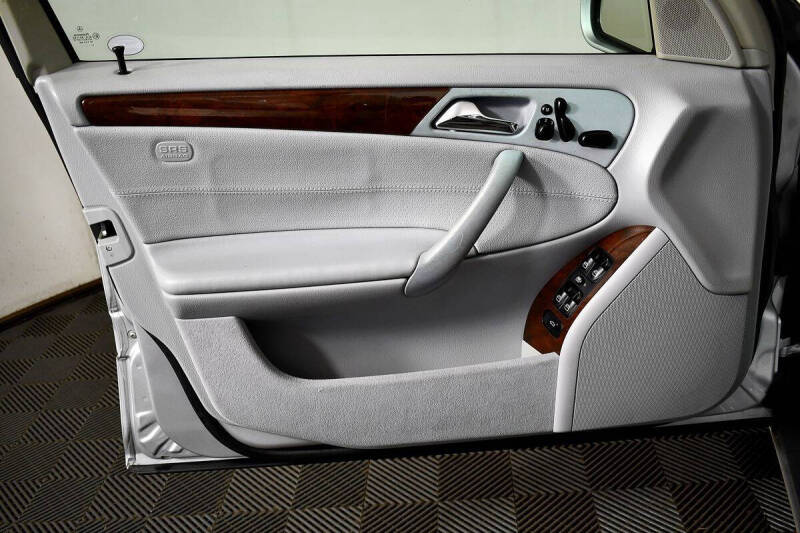 2003 Mercedes-Benz C-Class C 320