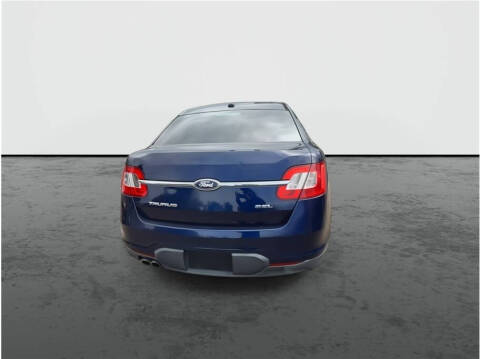 2011 Ford Taurus SEL