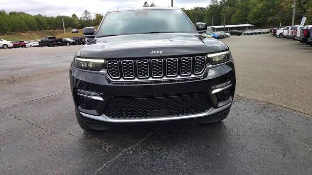 2022 Jeep Grand Cherokee Summit