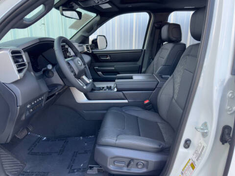 2025 Toyota Sequoia SR5