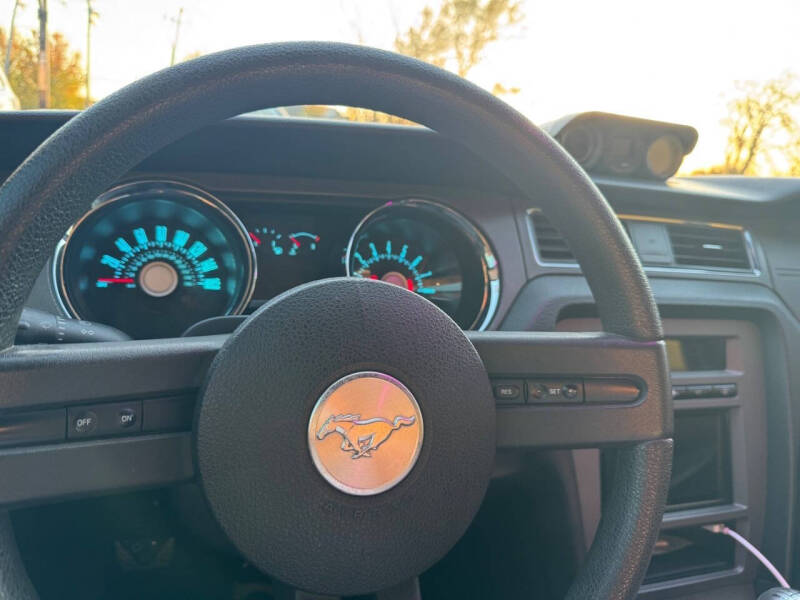 2011 Ford Mustang V6 Premium