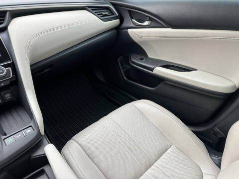 2022 Honda Insight Touring