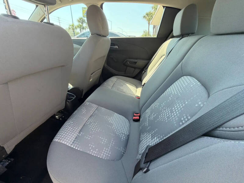 2012 Chevrolet Sonic LS