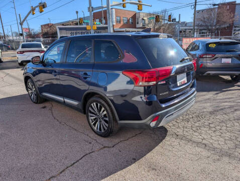 2019 Mitsubishi Outlander ES