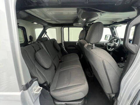 2024 Jeep Wrangler Sahara 4xe