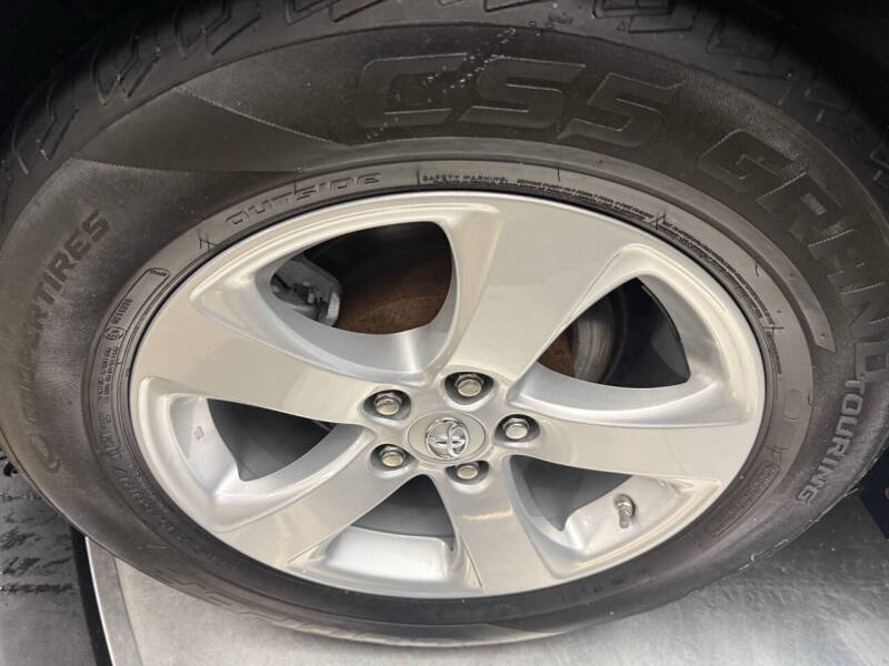 2011 Toyota Sienna Base 7-Passenger