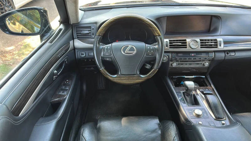 2014 Lexus LS 460