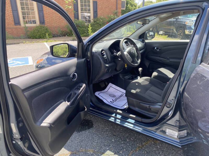 2016 Nissan Versa 1.6 S