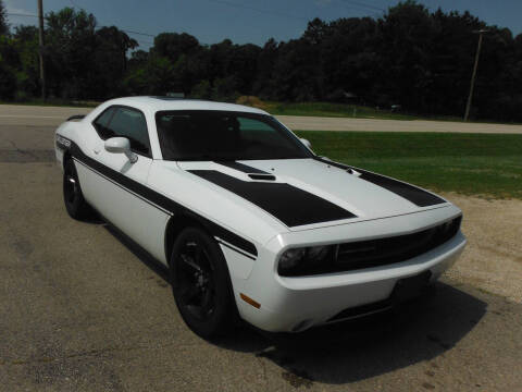 2013 Dodge Challenger SXT Plus