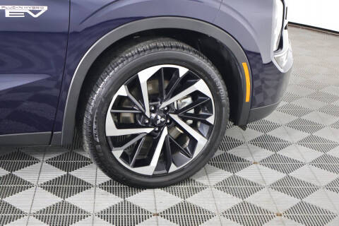 2025 Mitsubishi Outlander PHEV SE