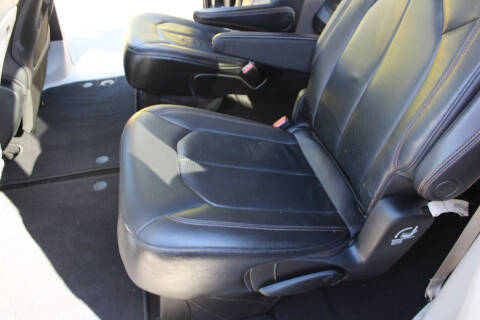 2020 Chrysler Pacifica Touring L