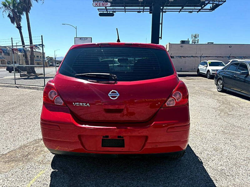 2012 Nissan Versa 1.8 S