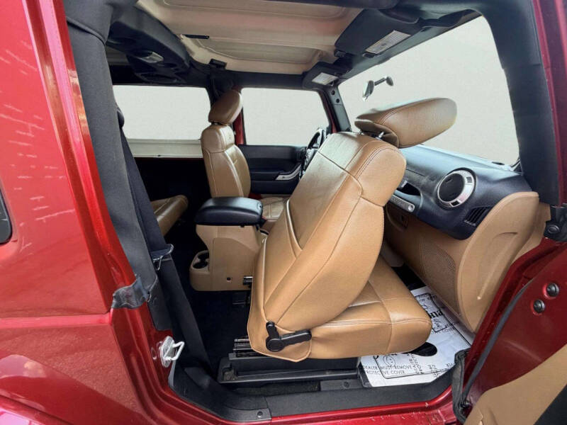 2012 Jeep Wrangler Sahara