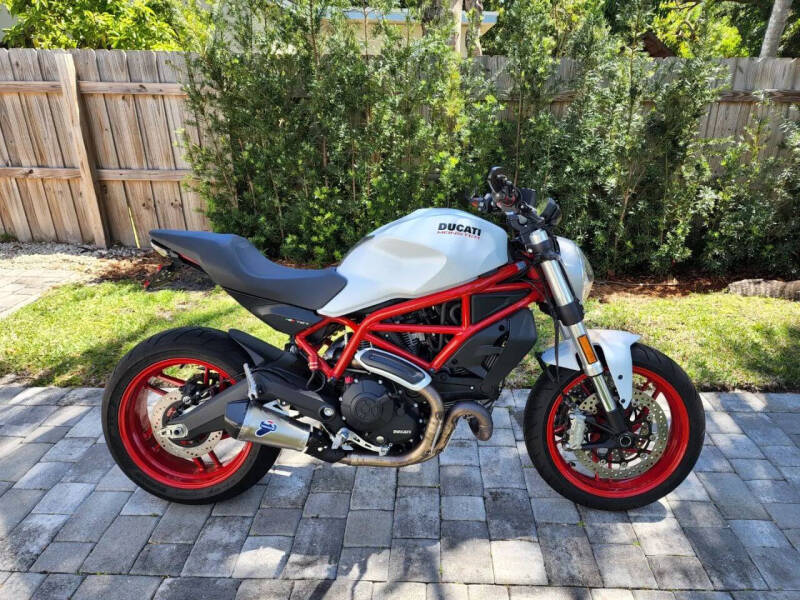 2017 Ducati Monster