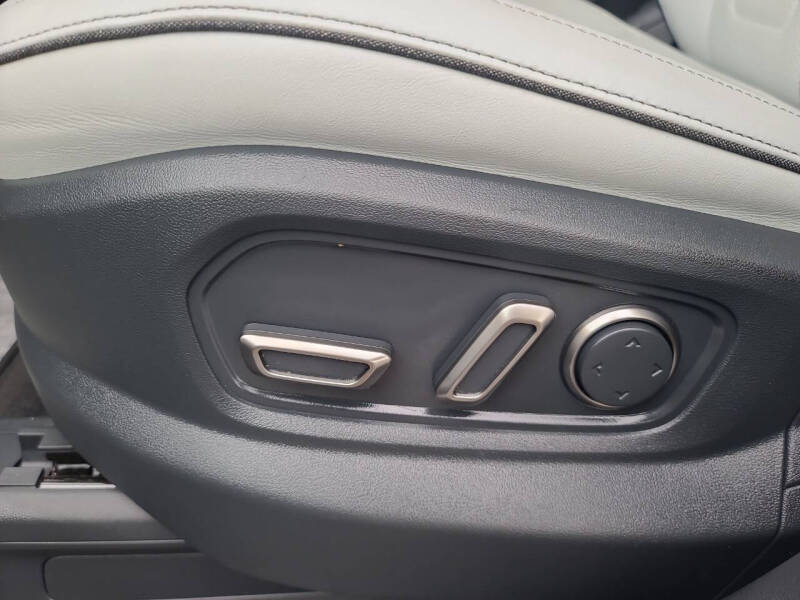 2023 Rivian R1S Launch Edition