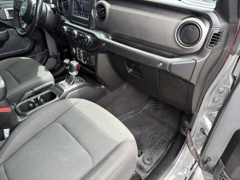2021 Jeep Gladiator Sport