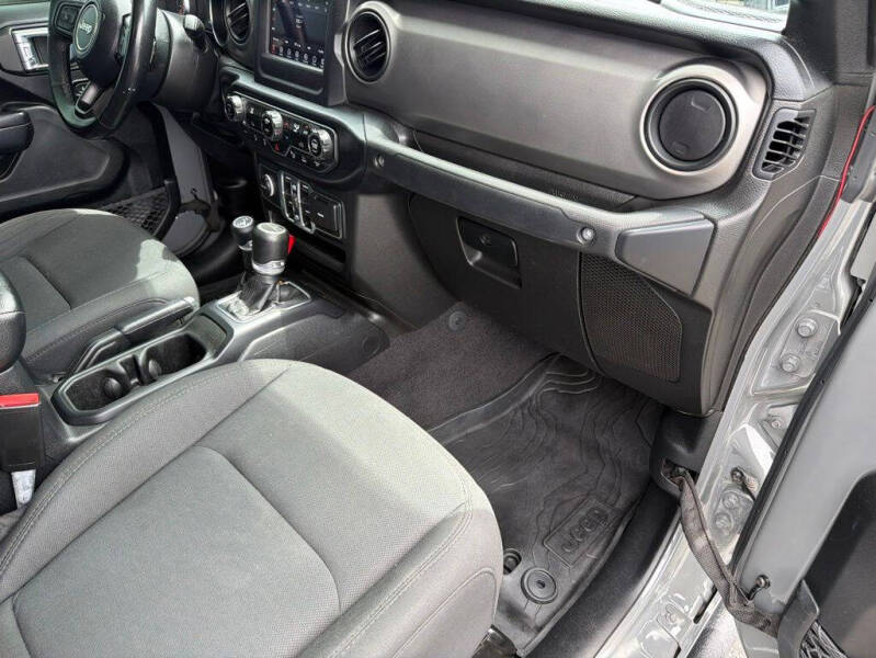 2021 Jeep Gladiator Sport