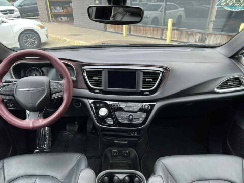 2020 Chrysler Pacifica Touring L 35th Anniversary