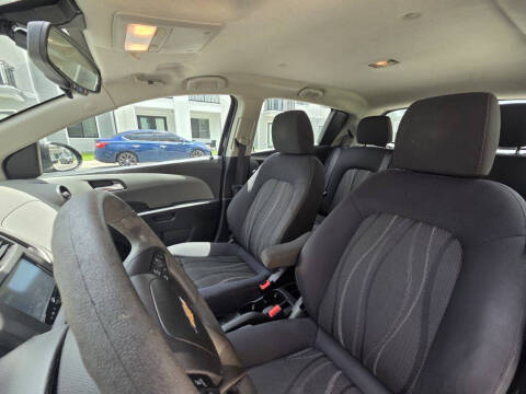 2016 Chevrolet Sonic LT Auto