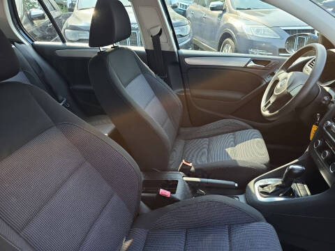 2012 Volkswagen Golf 2.5L PZEV