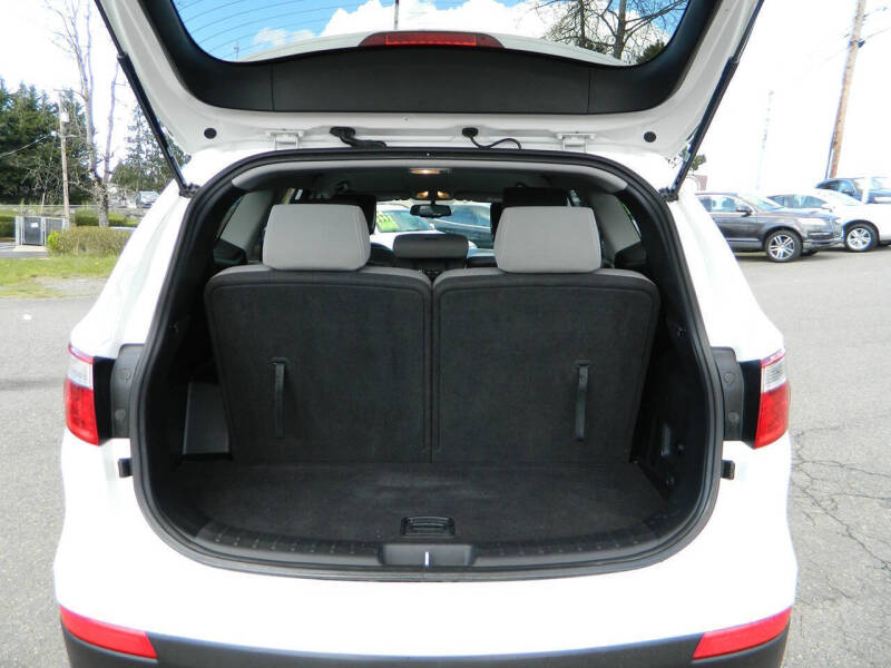 2016 Hyundai Santa Fe SE