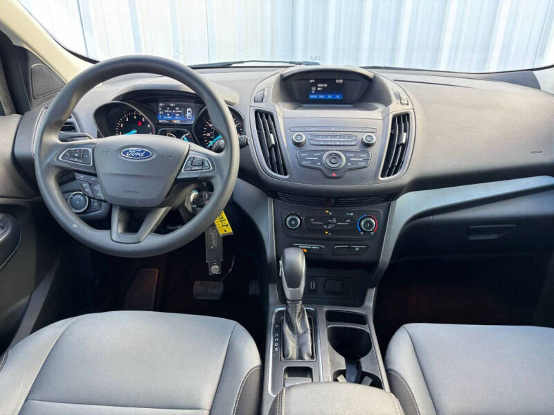 2019 Ford Escape S