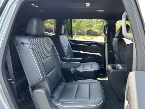 2025 GMC Acadia Denali