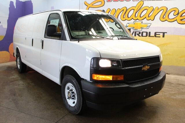 2025 Chevrolet Express 2500
